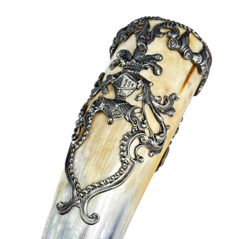 KNIGHT'S DRINKING HORN, DE LUXE