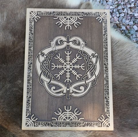 HELM OF AWE WALL DECORATION PLAQUETTE 32 X 45 CM