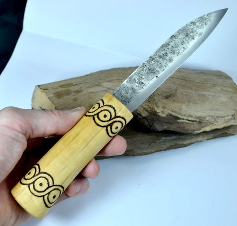 MORAVIA MAGNA, GESCHMIEDETES FRÜHMITTELALTERLICHES MESSER