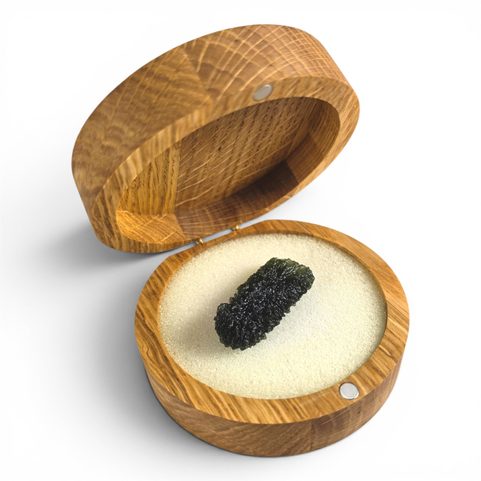 BOÎTE EN BOIS POUR MOLDAVITES AVEC FERMETURE MAGNÉTIQUE
