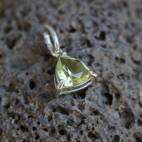 TRIANGULAR, SILVER PENDANT, CITRINE, AG 925