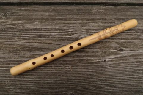 SIFFLET À SIX TROUS C