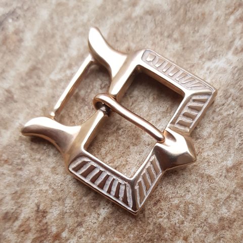 BOUCLE DE CEINTURE MÉDIÉVALE, RUS, BRONZE