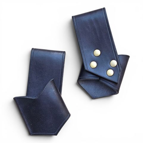 PORTE-ÉPÉE EN CUIR