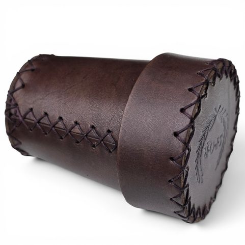 CUP AND DICE SET 6X, SPQR BROWN