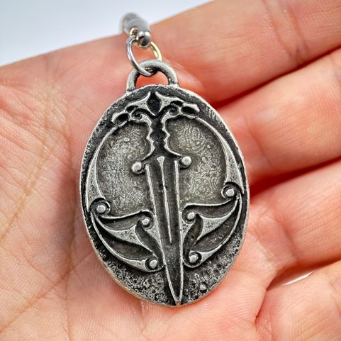 DRAKKARIA KEYCHAIN, ZINC ANTIQUE SILVER