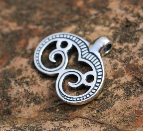 GREAT MORAVIA LUNULA, SILVER PENDANT