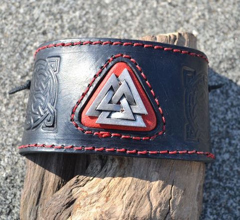 VALKNUT, WIKINGER-ARMBAND AUS LEDER