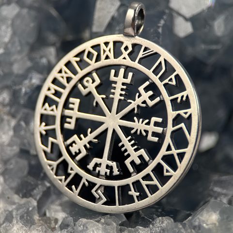 VEGVISIR, RUNES, PENDANT, SILVER