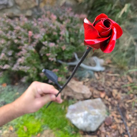 FORGED ROSE - RED