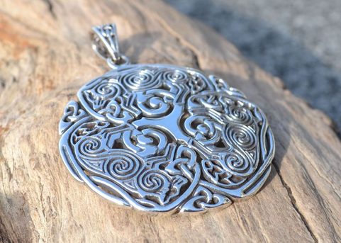 CELTIC WOLF CIRCLE, PENDANT, STERLING SILVER, 11 G