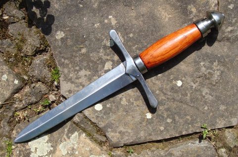 GOTHIC DAGGER, WOOD I