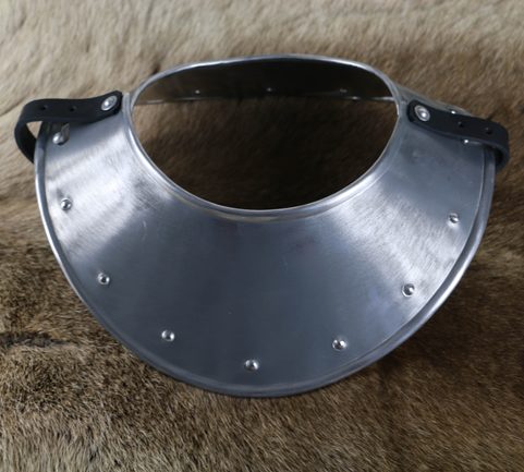 BEVOR AND PAULDRONS THE ROYAL GUARD DURALUMIN - COSTUME RENTAL