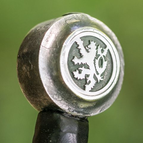 LEV, EIN ANDERTHALBHANDSCHWERT
