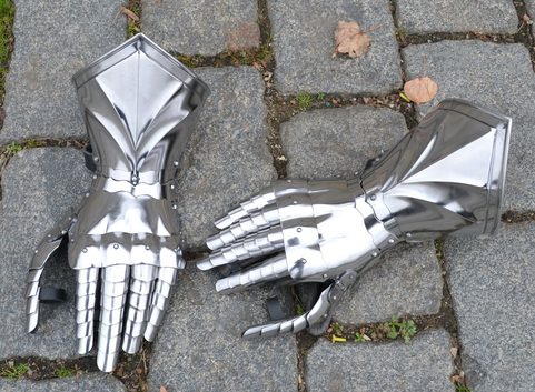 KAMPFHANDSCHUHE III, ZUM SCHWERTKAMPF, POLIERT, TOP-QUALITÄT