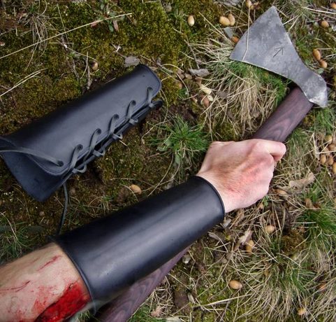 BLACK LEATHER BRACERS - WHOLE ARM