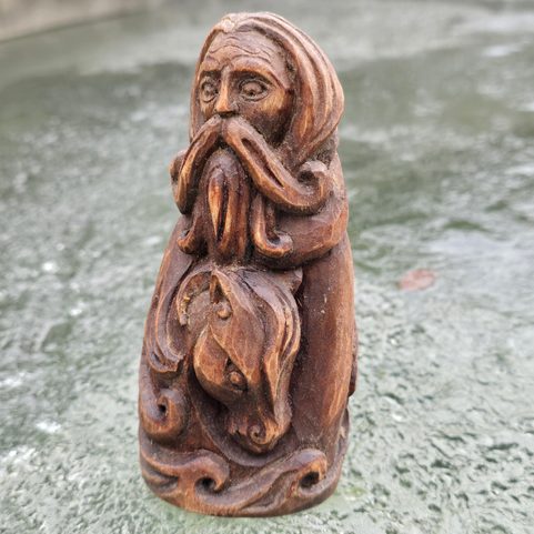 MANANNÁN MAC LIR, CARVED STATUE