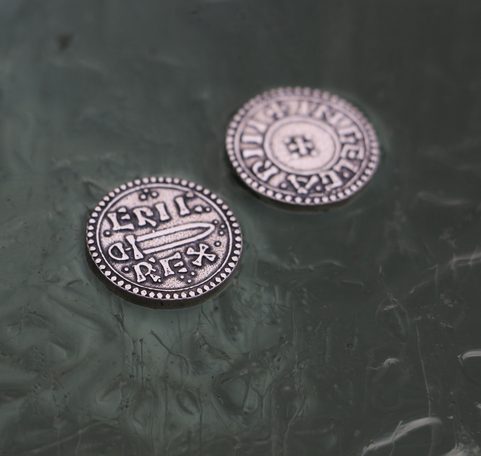 ERIC BLOODAXE, NORTHUMBRIA, YEAR 952 REPLICA VIKING COIN, SILVER 925