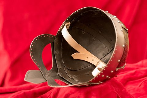 OLAV, CASQUE VIKING 2MM