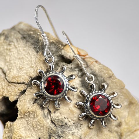 VALENTINA, SILVER EARRINGS, GARNET, AG 925/1000