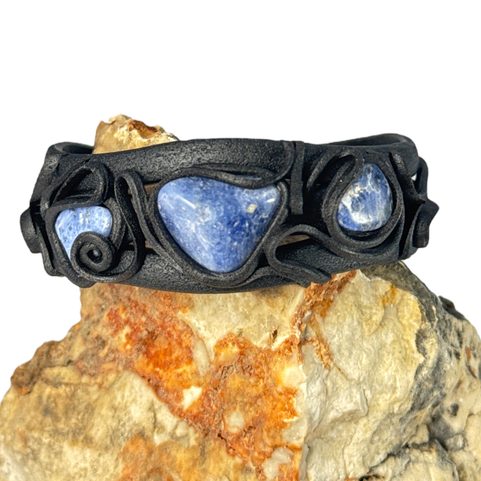 SODALITE BRACELET - THREE STONES