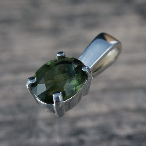 OVAL, PENDANT, CUT MOLDAVITE JEWELRY, SILVER