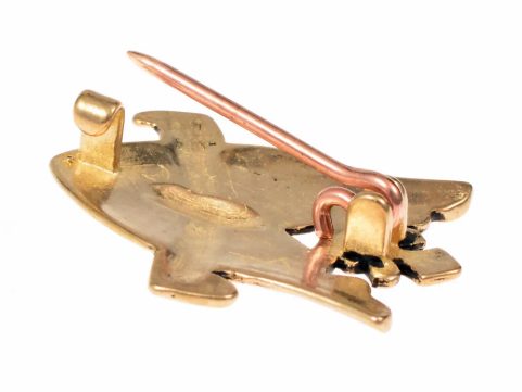 ENSEIGNE DE PÈLERIN MÉDIÉVALE CŒUR ET COURONNE, BRONZE