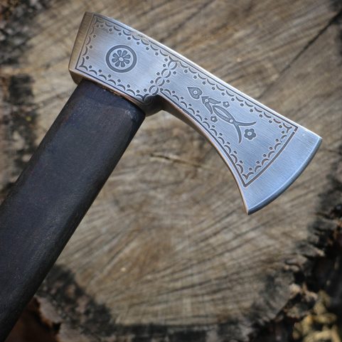 CARPATHIA VALASKA TRADITIONAL FORGED CARPATHIAN AXE - ETCHED
