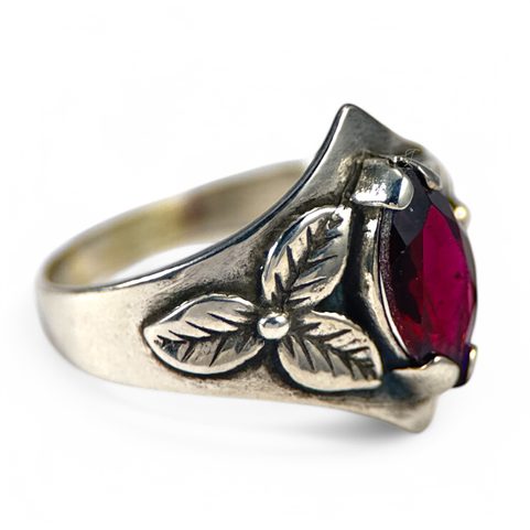 SHAMROCK, RING, GARNET, STERLING SILVER