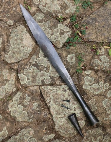 LANCE SLAVE, RÉPLIQUE FORGÉE