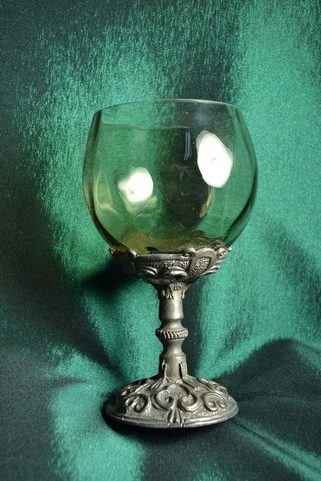 HISTORICAL WINE GOBLET, FORREST GLASS