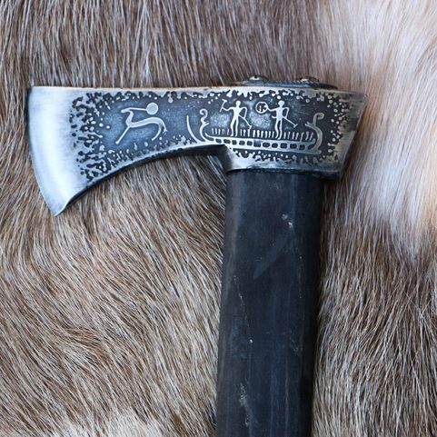 VALASKA TRADITIONAL FORGED CARPATHIAN AXE - ETCHED - PETROGLYPHS, TANUM