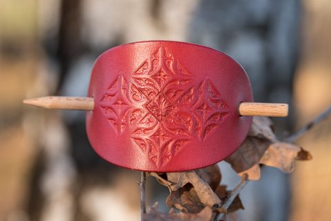 PLATAN LEATHER HAIR CLIP, RED