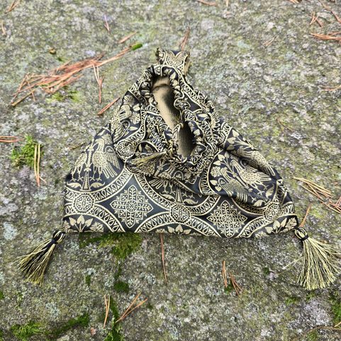 MEDIEVAL LADIES' BAG, 15TH CENTURY, BROCADE, FALCONS