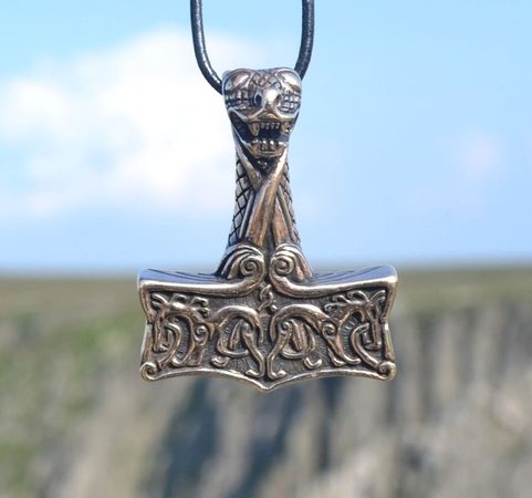 THOR'S HAMMER, OSEBERG STYLE, NORWAY, BRONZE