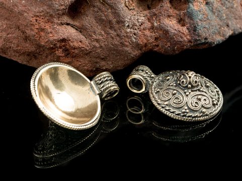 WIKINGER-ANHÄNGER, STORA RYK, FÄRGELANDA, SCHWEDEN, BRONZE