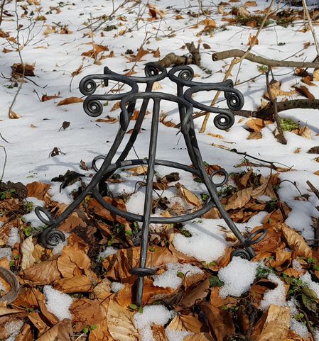 SET OF 5 HORNS,  0,4 L AND STAND