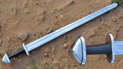 VIKING SWORD, TYPOLOGIE DE GEIBIG V, VERSION 1