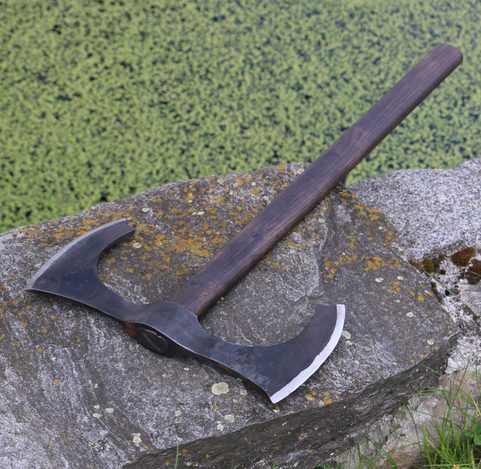 FANTASY BARBARIAN BATTLE AXE, SHARP
