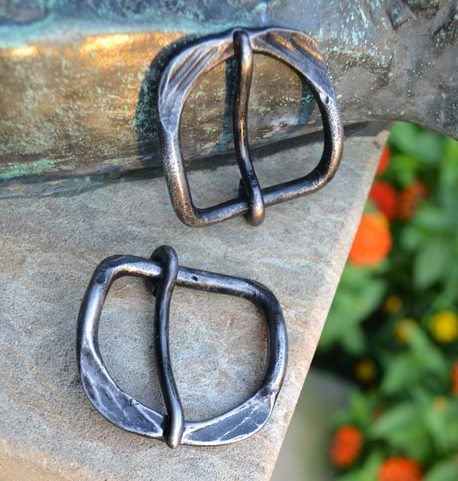 FORGED IRON BUCKLE FOR LEATHER BELTS