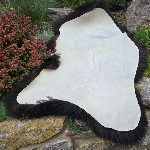 SHEEPSKIN, SWEDISH MELERADE SHEEP