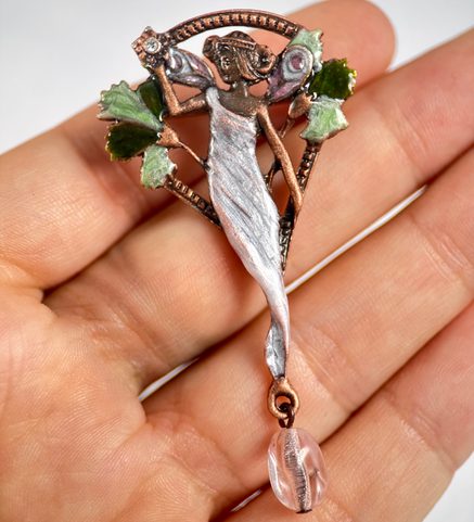 JUGENDSTIL-BROSCHE - MUSE