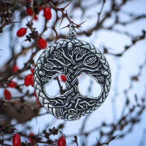 CELTIC OAK SACRED TREE OF LIFE PENDANT ZINC