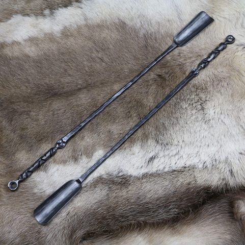 CHAUSSE-PIEDS FORGÉS, DESIGN DE LUXE