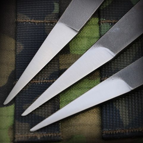 TOP DOG THROWING KNIVES, SET OF 3
