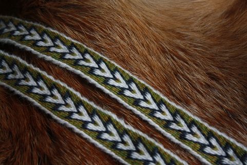 VIKING OR SLAVIC TABLET WOVEN BELT, WHITE ARROWS