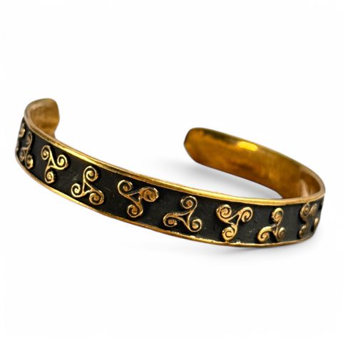 MERIDA, CELTIC BANGLE WITH TRISKELIONS