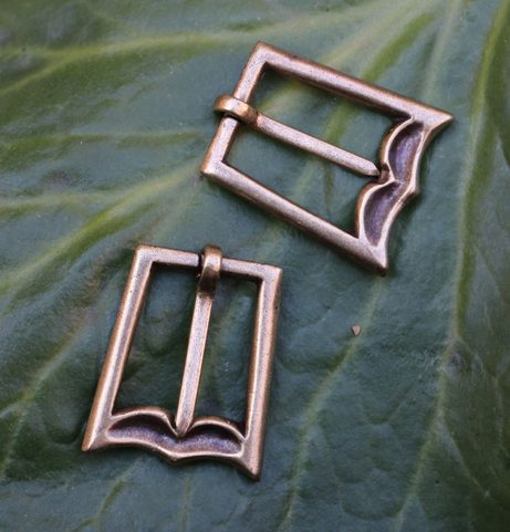 HISTORICAL BUCKLE VI, COLOUR BRASS