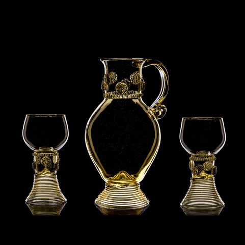 ROEMER - RENAIISANCE CARAFE, FOREST GREEN GLASS