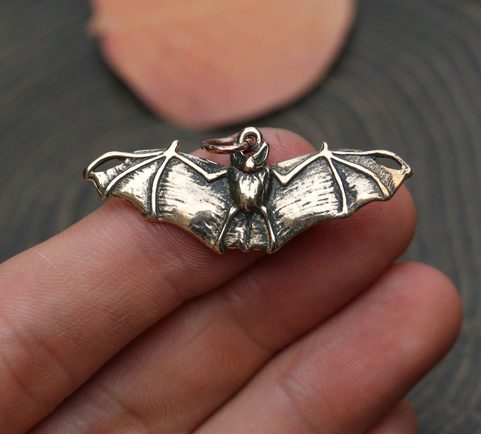 NOCTOR - BAT, PENDANT, BRONZE